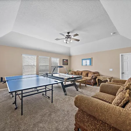 Katy Getaway Game Room Bbq Yard Sleeps 16